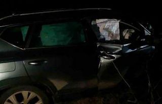 Erzurum’da otomobiller kafa kafaya çarpıştı:...