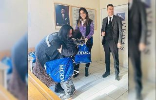 “Her Mevsim Tebessüm” ekibi Hakkarili çocuklarla...