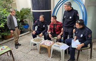 İzmir’de dilenci 3 saatte bin 700 lira topladı