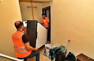 İzmir’de üniversite öğrencilerine nakliye desteği