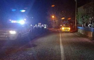 Kazada ağır yaralanan yaşlı kadın hayatını...