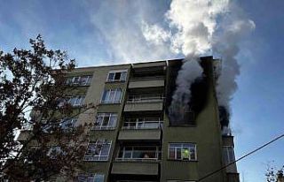 Konya’da 5. kattaki dairede çıkan yangın korkuttu