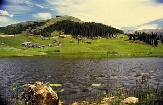 Kuruyan Gölyanı Obası’na su bağlandı