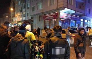 Manevra yapınca kaydı, az daha arabanın altında...