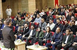 Mehmet Akif Ersoy Gazze’yi Niğde’de anlattı