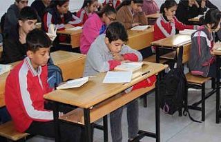 Siirt’te müzik eşliğinde okuma alışkanlığı...