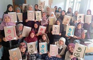 Simav’da Kur’an Kursunda tecvid kuralının harfleri...