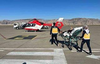 Şırnak’ta 82 yaşındaki hasta ambulans helikopterle...