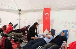 Sultanbeyli kaymakamlığı kan bağışı kampanyası...