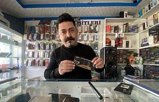 Teknik serviste panik anları: Telefon bataryasının...