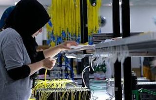 Ücretli çalışan ekimde yıllık bazda yüzde 2,6...