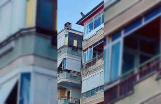 Yalova’da çatıya çıkan köpeği itfaiye ekipleri...