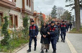 24 yaşındaki kadının av tüfeği ile kendisini...