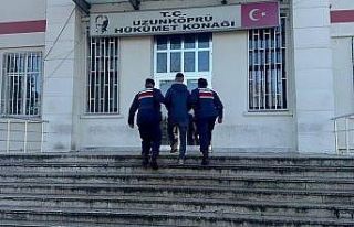 3 yıl 9 ay kesinleşmiş hapis cezası olan kişi...