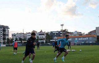 Alanyaspor, kupa maçı hazırlıklarına başladı