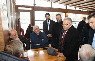 Başkan Büyükkılıç, Kocasinan Akademi’de gençlerle...