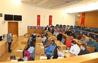 Belediye personeline diksiyon ve beden dili eğitimi