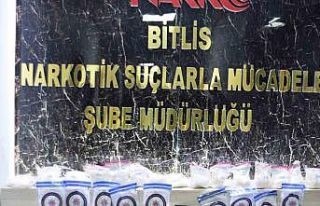 Bitlis’te iki kadının üzerinde 10 kilo metamfetamin...