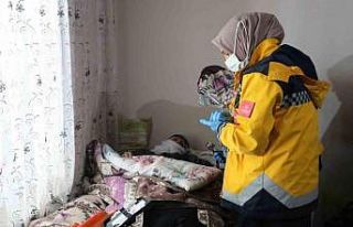 Erciş’te 95 yaşındaki hasta kadın için seferberlik