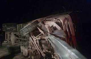 Freni boşalan tır kazaya neden oldu: 2 yaralı