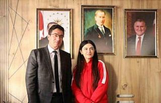 Niğdeli sporcu İşitme Engelliler Taekwondo Milli...