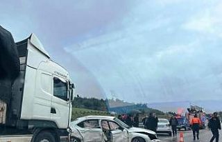 Osmaniye’de 2 aracın karıştığı zincirleme...