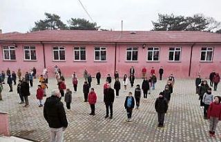 Pehlivanköy’deki okullarda şehitlerimiz için...