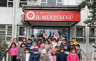 Siirtli minik öğrencilerden Gazzeli akranlarına...