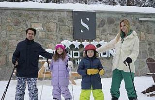 Wilma Elles Sarıkamış’ta kayak tatilinde