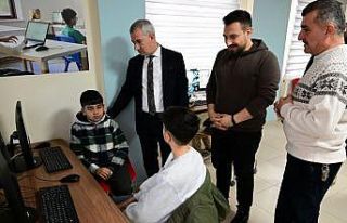 Yeşilyurt’taki robotik kodlama kursu yoğun ilgi...