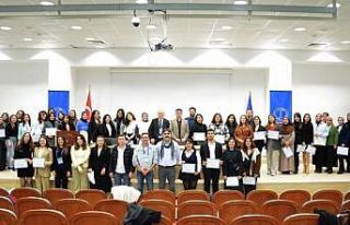 “8. Sınıf Yönetimi ve Öğretimde İyi Örnekler...