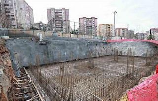 Ahmet Penbegüllü parkı yenileniyor