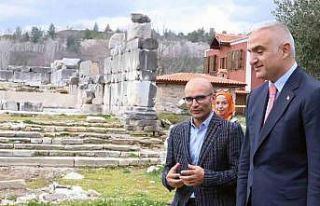 Bakan Ersoy açıkladı: Muğla’daki üç antik...