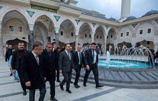 Bakan Kacır’dan Şahinbey’in devasa eserlerine...