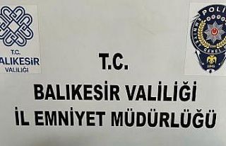 Balıkesir’de şüpheli şahıslara uygulama: 4...
