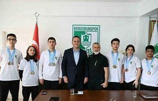 Bodrumsporlu milli sporcular, 8’i altın 14 madalyayla...