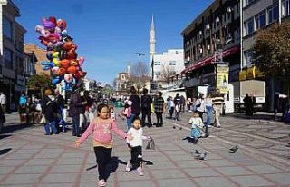 Edirne’de güneşi gören dışarı koştu