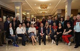 Farklı şehirlerden sanatçılarla bir araya geldi