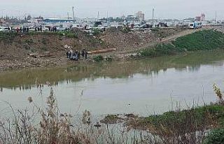 Hatay’da otomobil Asi Nehri’ne uçtu: Aracın...