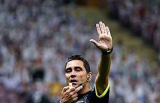 Hatayspor - Sivasspor maçının VAR hakemi Koray...