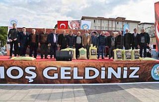 Manisalı üreticilere 1.850 ton gübre desteği