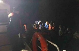 Mobil radar tespit etti, 15’i çocuk 42 göçmen...