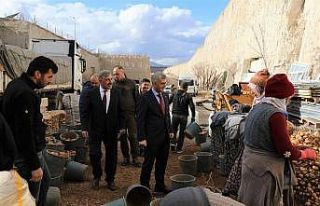 Niğde’nin doğal kaya oyma depoları ekonomiye...