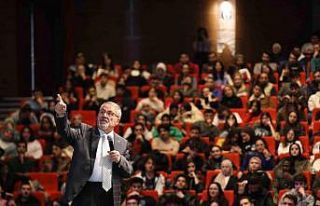 Prof. Dr. Naci Görür Deprem Bölgesi Zirvesi’nde