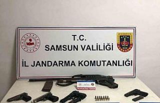 Samsun’da jandarma bir evde silah ele geçirdi