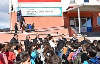 Şehit Salih Ay’ın adı okuduğu okula verildi