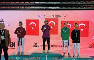 Taekwondocular 3 madalya ile döndü