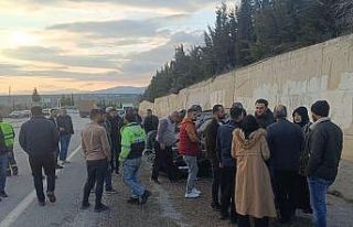 Takla atarak istinat duvarına çarptı