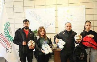 Turnuvalara katılacak görme engeli sporculara malzeme...