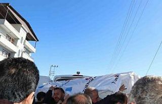 Vanlı kardeşler nişan için gittikleri İzmir’de...